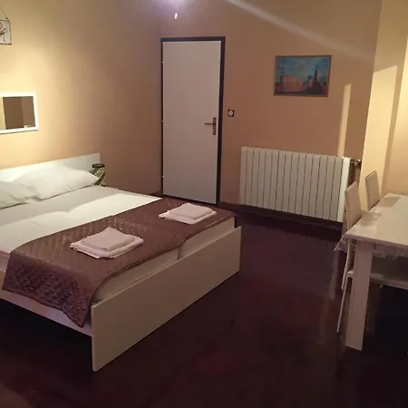 16576b * Biograd Na Moru