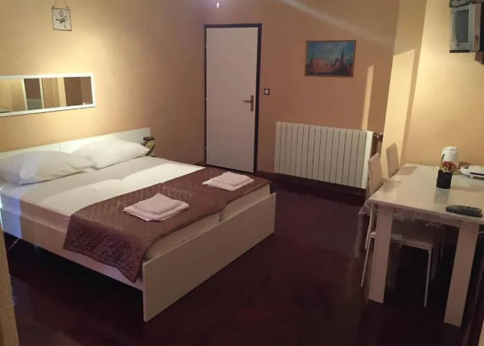 16576b * Biograd Na Moru